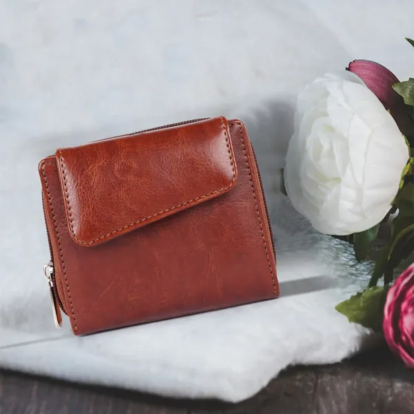 Tan_Faux_Leather_Premium_&_Elegant_Wallet_For_Women