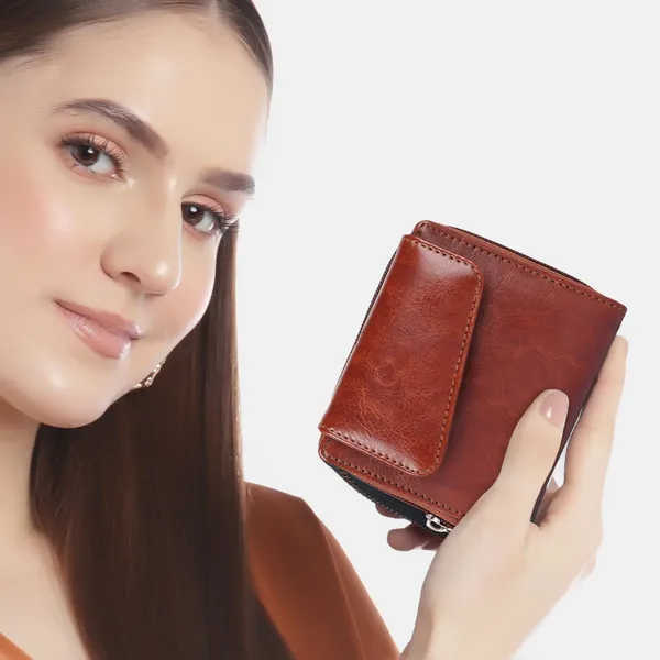 Tan_Faux_Leather_Premium_&_Elegant_Wallet_For_Women
