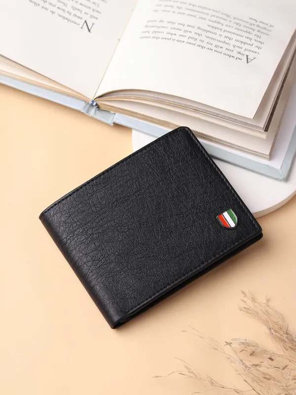 Black_Artificial_Leather_Premium_&_Elegant_Wallet_For_Men