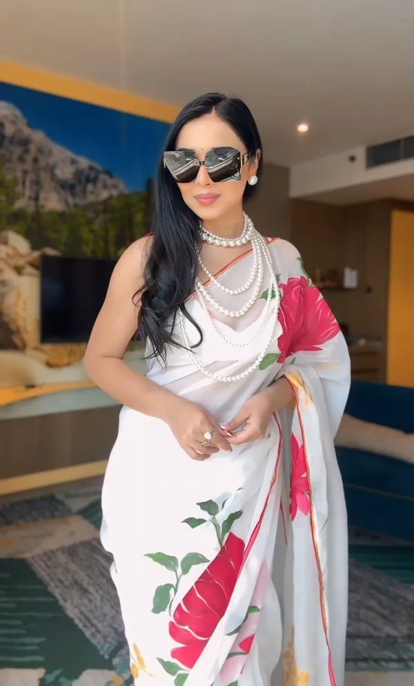 Ready_to_Wear_Pure_Soft_Georgette_Silk_Saree_with_Beautiful_Multi_Colour_Pedding_Design