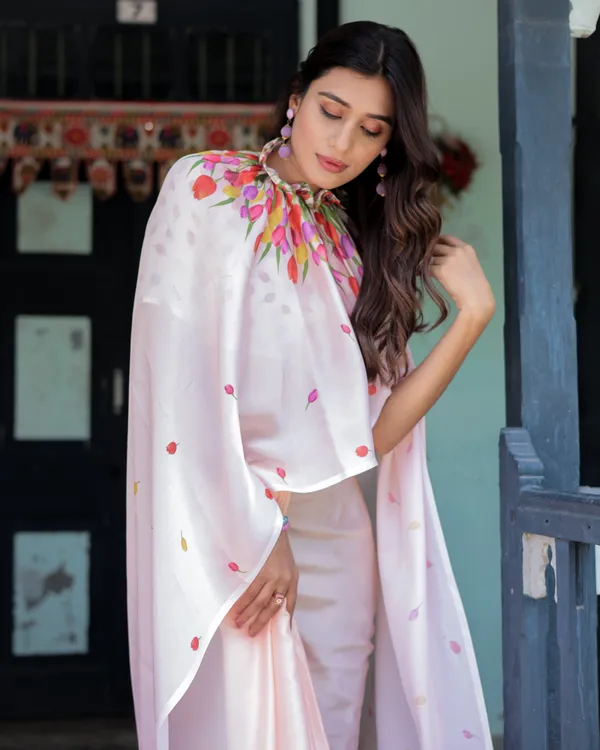 Peach_Pink_Satin_Georgette_Designer_Saree_with_Tulip_Mandala_Artwork_&_Printed__Handsfree_Pallu_Loop_With_Unstitched_Blouse