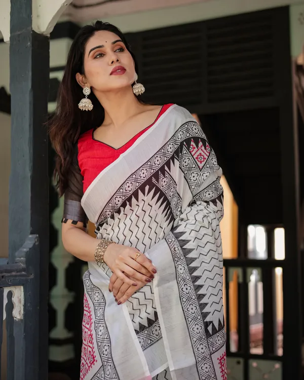 Black_and_White_Geometric_Pattern_Pure_Cotton_Linen_Saree_with_Red_Accents_And_Tassel_Details_With_Unstitched_Blouse