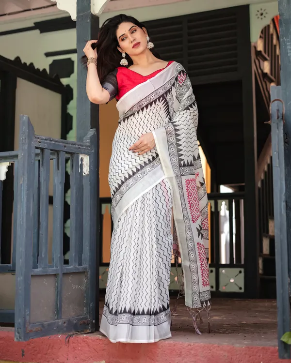 Black_and_White_Geometric_Pattern_Pure_Cotton_Linen_Saree_with_Red_Accents_And_Tassel_Details_With_Unstitched_Blouse