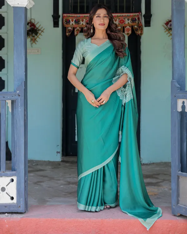 Emerald_Green_Satin_Georgette_Designer_Saree_with_Striped_Mandala_Detail_&_Mint_Textured__Handsfree_Pallu_Loop_With_Unstitched_Blouse