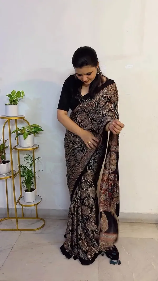 Black_Multicolor_Royal_Ajrakh_Bindi_Japan_Silk_Saree_with_Tassel_Pallu