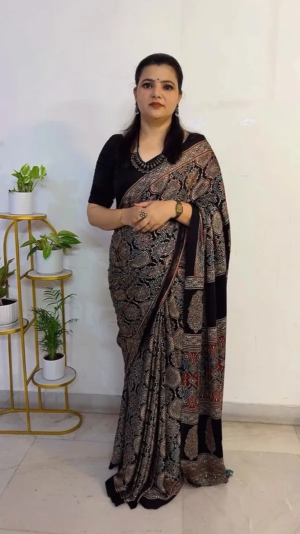 Black_Multicolor_Royal_Ajrakh_Bindi_Japan_Silk_Saree_with_Tassel_Pallu