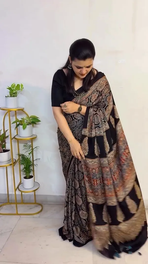 Black_Multicolor_Royal_Ajrakh_Bindi_Japan_Silk_Saree_with_Tassel_Pallu