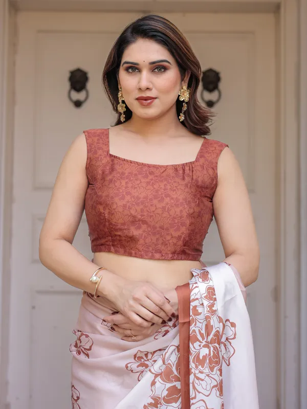 Peach_Satin_Georgette_Floral_Printed_Saree_with_Rust_Blouse_for_Women_|_Elegant_Designer_Party_Wear_Saree