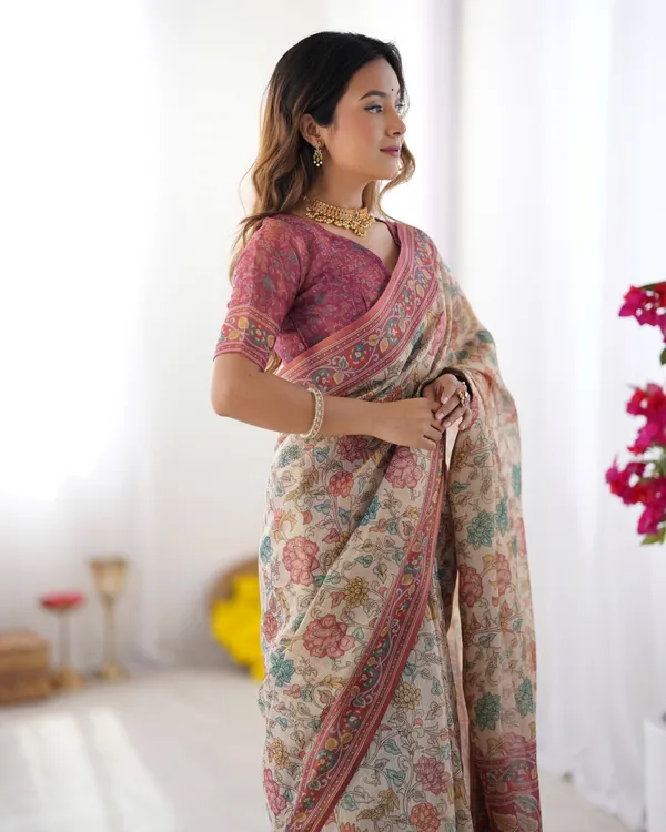 Classic_Handloom_Cotton_Saree_Featuring_Buti_and_Floral_Panel_Design_With_Unstitched_Blouse