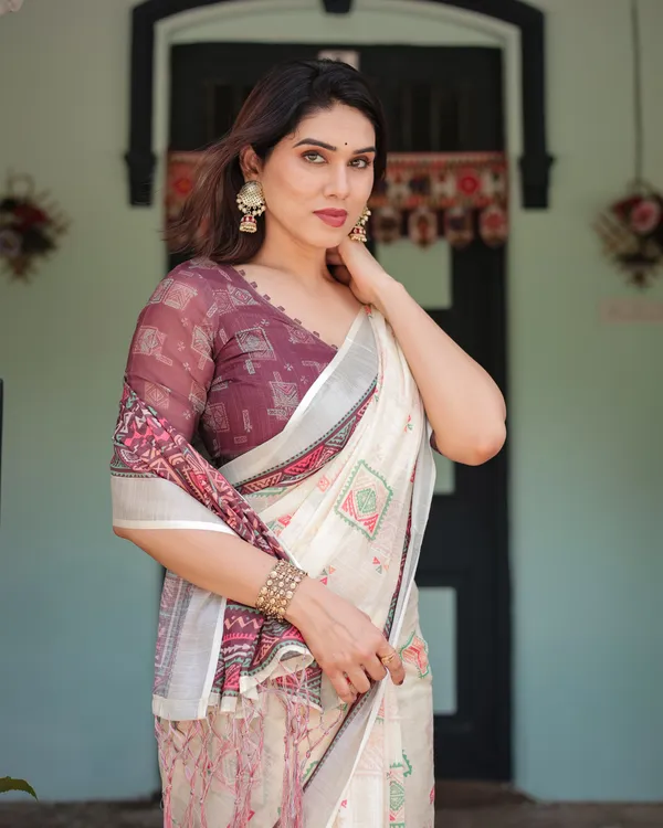 Off-white_Pure_Cotton_Linen_Saree_Intricate_Geometric_Pattern_and_Tassels_on_Edges_With_Unstitched_Blouse