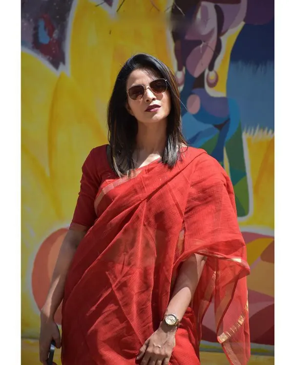 Women's_Golden_Red_Kota_Silk_Cotton_Saree_with_Rich_Zari_Border_|_Elegant_Traditional_&_Festive_Wear_Saree