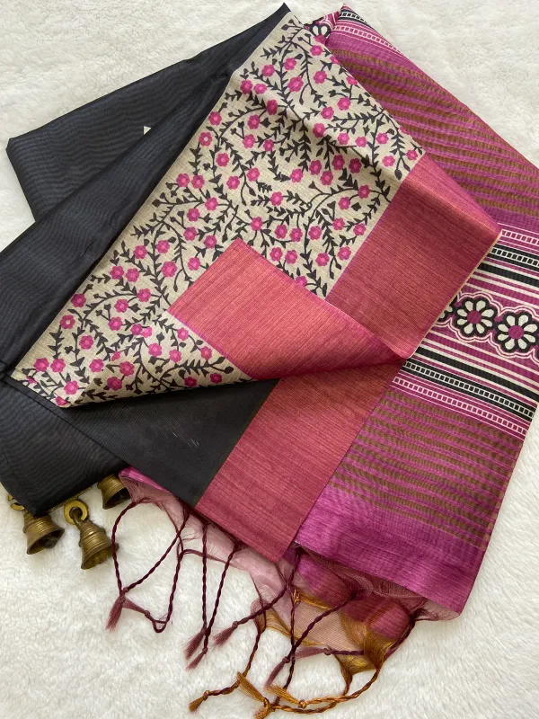 Soft_Tussar_Silk_sarees_with_Beautiful_Print_With_Attractive_Pallu_And_Contrast_Print_Blouse_With_Tassels