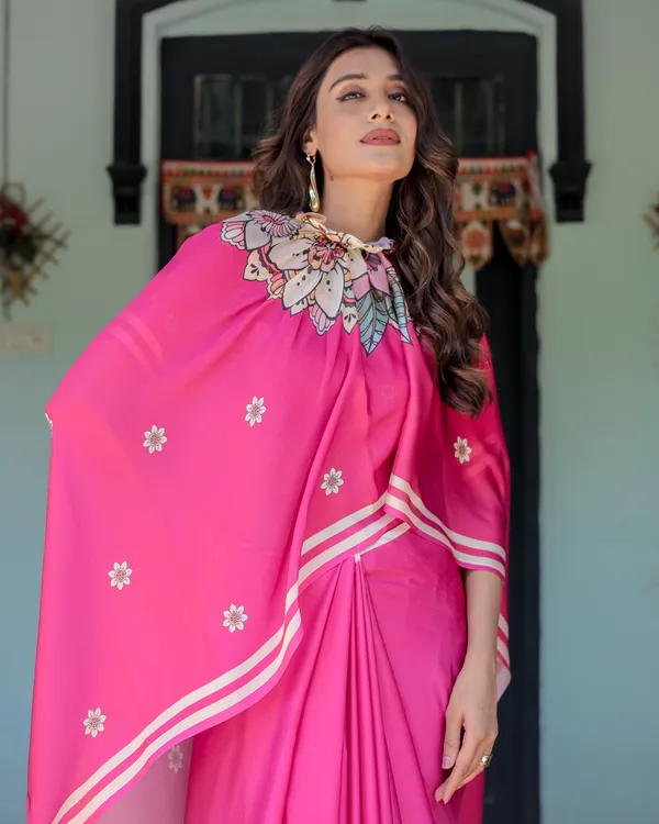 Vibrant_Rani_Pink_Freehand_Floral_Printed_Saree_in_Satin_Georgette_with_Ivory_Border_&_Designer_5.5m_Saree_+_0.8m_Piece_With_Unstitched_Blouse