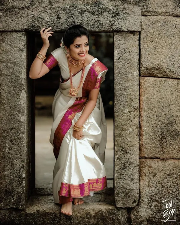 Women's_Premium_Banarasi_Silk_Saree_with_Rich_Zari_Weaving_|_Designer_Wedding_&_Festive_Saree