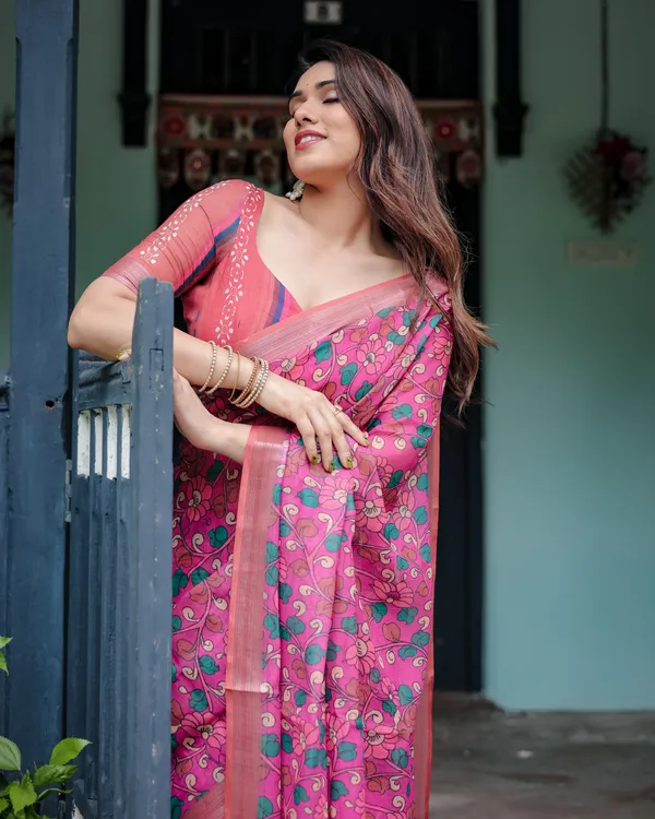 Magenta_and_Pink_Pure_Cotton_Linen_Saree_with_Floral_and_Paisley_Block_Print_And_Tassel_Detailing_With_Unstitched_Blouse