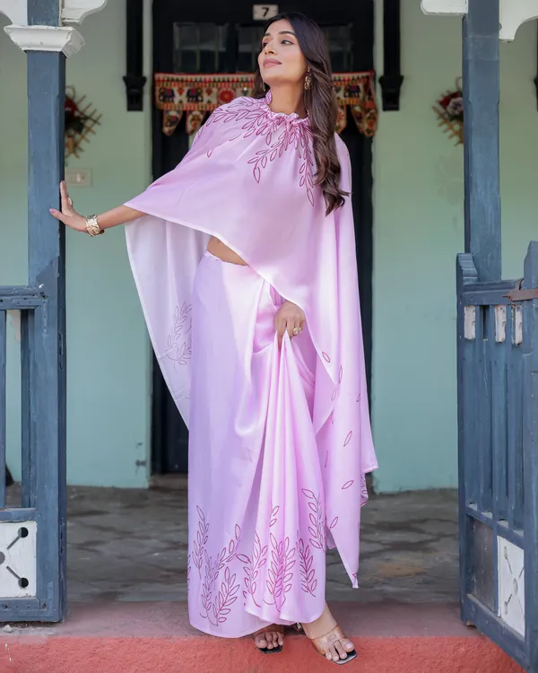 Lilac_Pink_Designer_Freehand_Saree_with_Maroon_Leaf_Motif_&_Wine__Satin_Georgette_Handsfree_Pallu_Style_With_Unstitched_Blouse