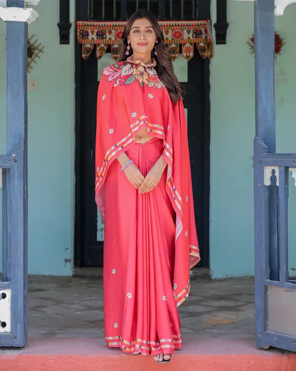 Coral_Pink_Satin_Georgette_Saree_with_Floral_Mandala_Print_&_Checked_Striped_Designer_Handsfree_Pallu_Loop_With_Unstitched_Blouse