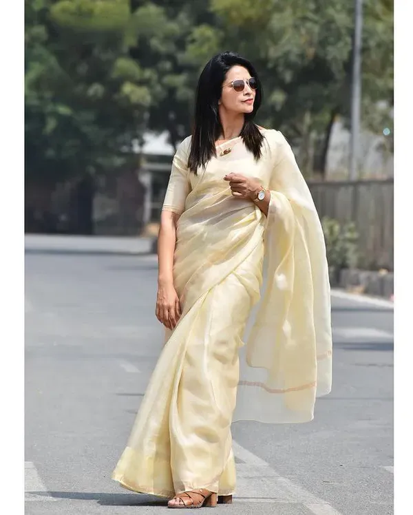Women's_Golden_Cream_Kota_Silk_Cotton_Saree_with_Rich_Zari_Border_|_Elegant_Traditional_&_Festive_Wear_Saree
