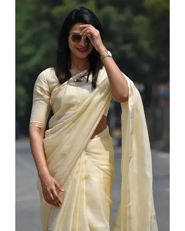 Women's_Golden_Cream_Kota_Silk_Cotton_Saree_with_Rich_Zari_Border_|_Elegant_Traditional_&_Festive_Wear_Saree