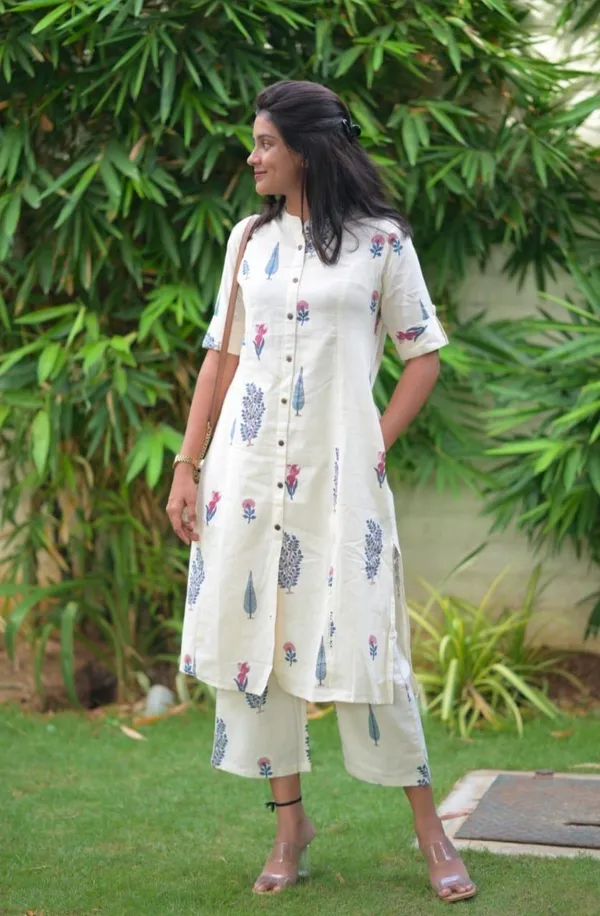 White_Poly_Rayon_Printed_Kurti_Palazzo_Set_for_Women_|_Digital_Print_Ready_Made_Kurti_Set_|_Party_&_Casual_Wear_(M_to_3XL)