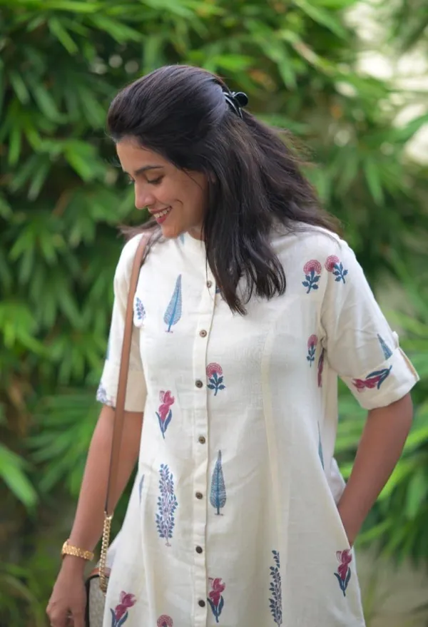 White_Poly_Rayon_Printed_Kurti_Palazzo_Set_for_Women_|_Digital_Print_Ready_Made_Kurti_Set_|_Party_&_Casual_Wear_(M_to_3XL)