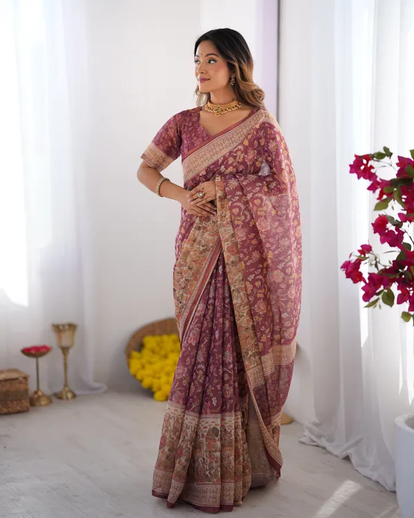 Classic_Handloom_Cotton_Saree_Featuring_Buti_and_Floral_Panel_Design_With_Unstitched_Blouse
