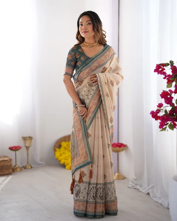 Classic_Handloom_Cotton_Saree_Featuring_Buti_and_Floral_Panel_Design_With_Unstitched_Blouse