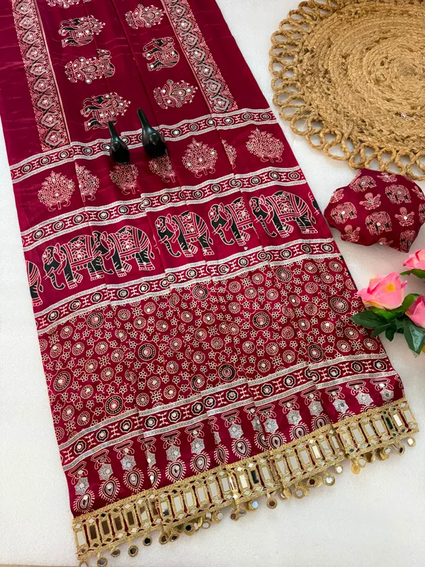 Women's_Maroon_Ajrakh_Printed_Saree_with_Tiki_Embroidery_Work