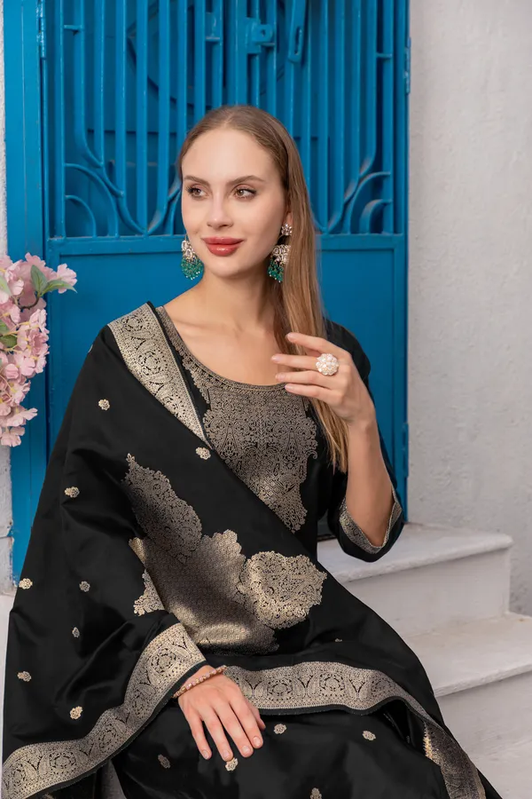 Women's_Stitched_Silk_Blend_Kurta_Set_with_Dupatta_|_Elegant_Ethnic_Wear