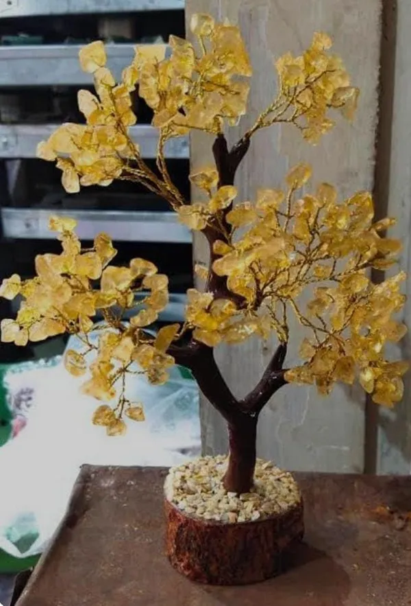 Citric_Crystal_Gemstone_Tree_–_Feng_Shui_Money_Bonsai_For_Chakra_Balancing,_Good_Luck,_Reiki_Healing,_Prosperity,_And_Home_Décor_Table_Decoration_Ornament_&_Gift_Tree_–_10-12_Inch