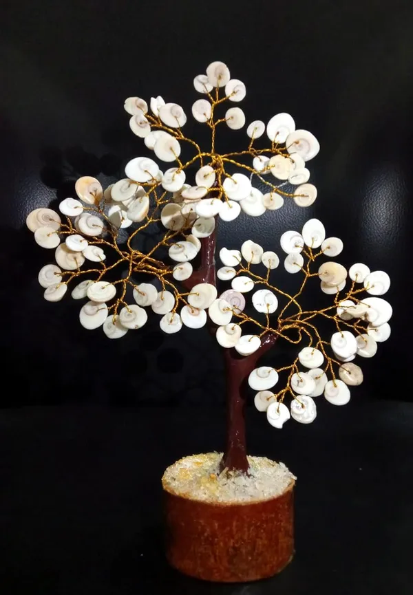 White_Shell_Crystal_Tree_For_Vastu,_Positive_Energy_|_Handmade_Feng_Shui_Tree_With_Wooden_Base_|_Seashell_Gem_Tree_For_Gift,_Meditation_&_Office_Table_Decoration,_10-12_Inch_(100_Beads)