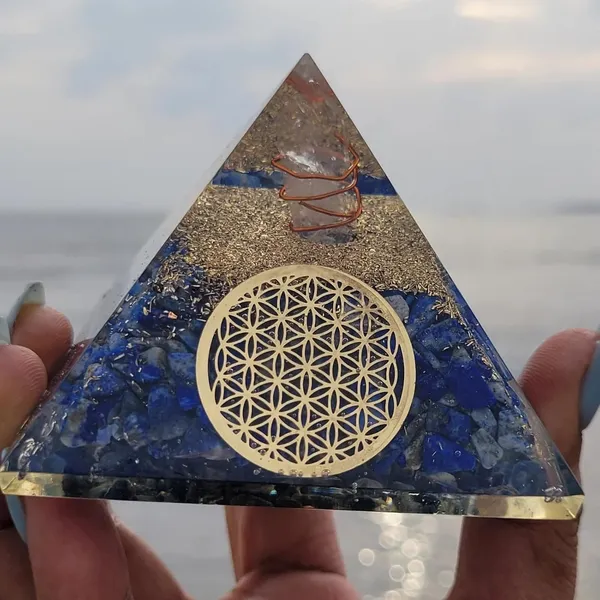Purple_Lapis_Lazuli_Orgone_Pyramid