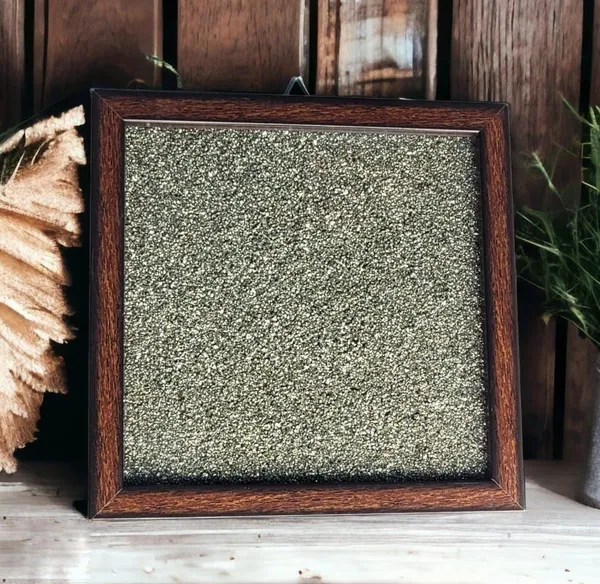 Natural_Pyrite_Crystal_Plane_Frame