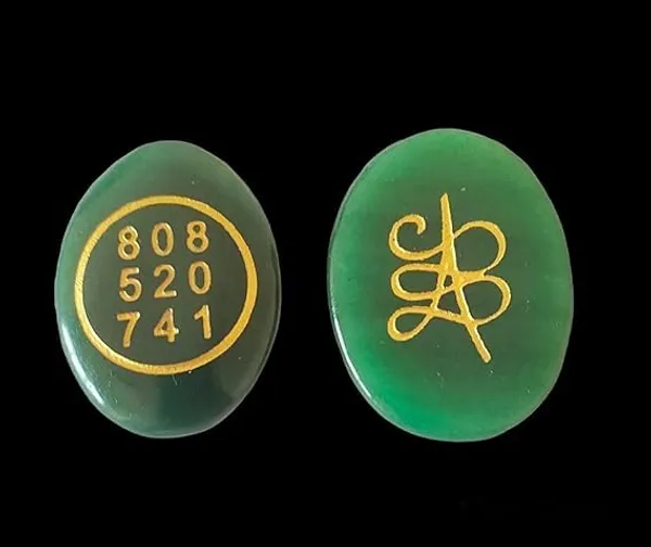Green_Zibu_Coin_Aventurine_Stone_Jade_Crystal