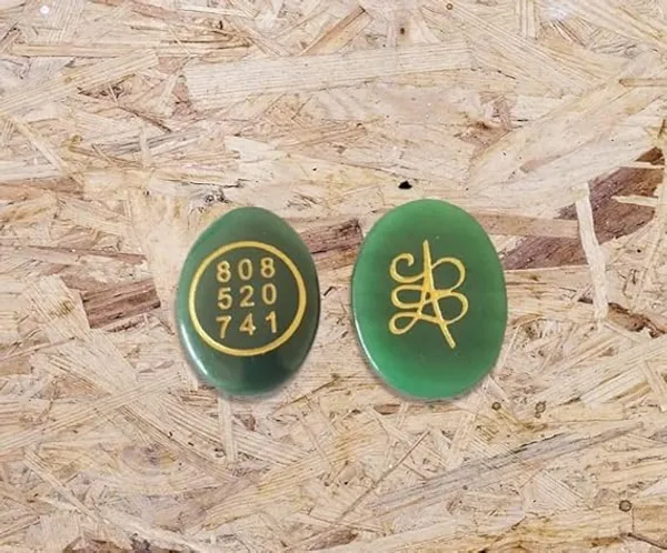 Green_Zibu_Coin_Aventurine_Stone_Jade_Crystal