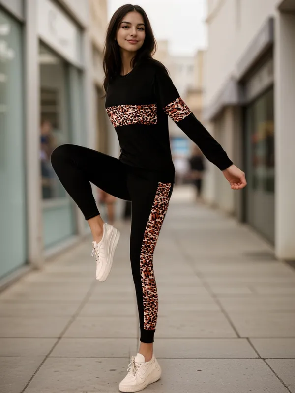 Multicolor_Cotton_Blend_Animal_Print_Regular_Track_Suit_For_Women