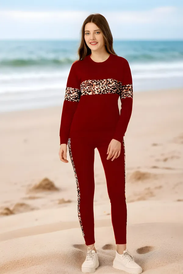 Maroon_Cotton_Blend_Colorblock_Regular_Track_Suit_For_Women