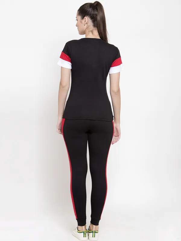 Black_&_Red_&_White_Cotton_Blend_Solid_Regular_Track_Suit_For_Women