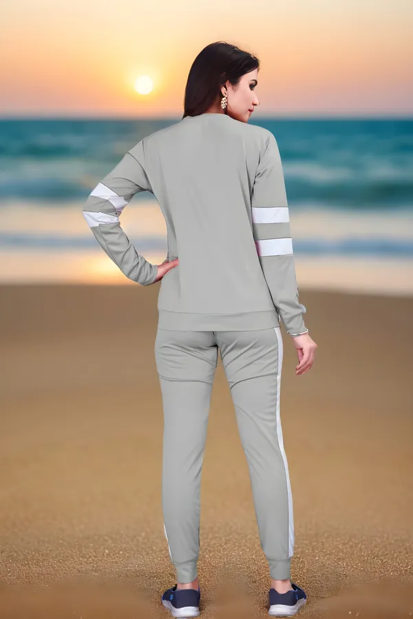 Grey_Cotton_Blend_Self_Design_Regular_Track_Suit_For_Women