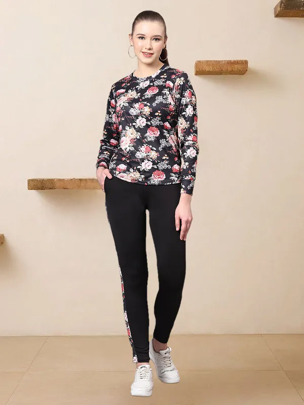 FloraFlex_Black_Floral_Activewear_Set_for_Women_|_Gym_&_Running_Wear
