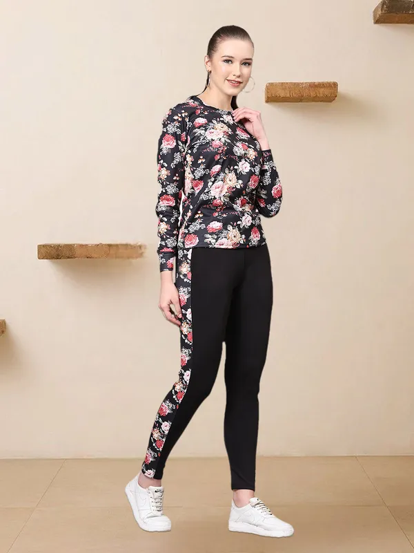 FloraFlex_Black_Floral_Activewear_Set_for_Women_|_Gym_&_Running_Wear
