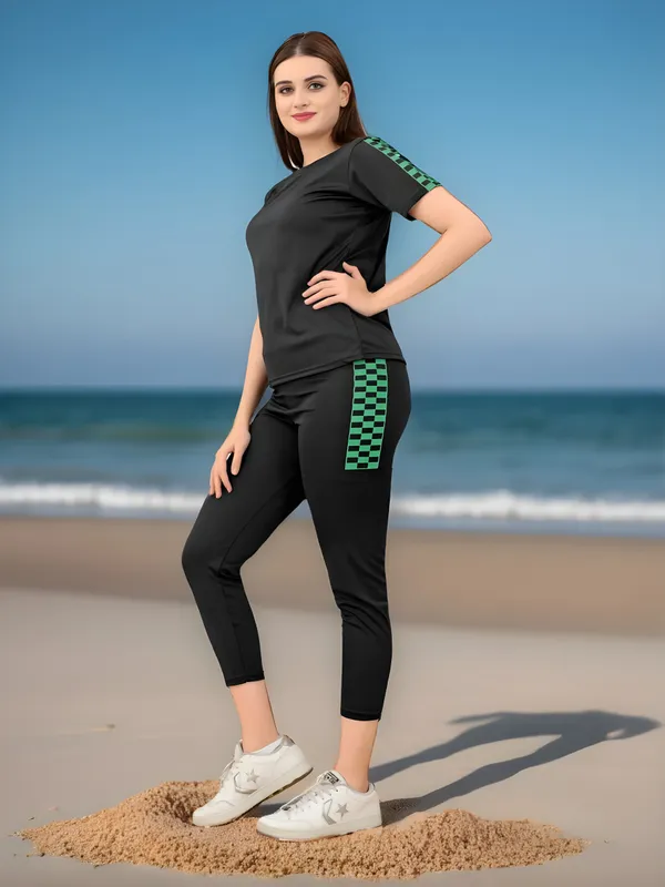 Black_Cotton_Blend_Solid_Regular_Track_Suit_For_Women