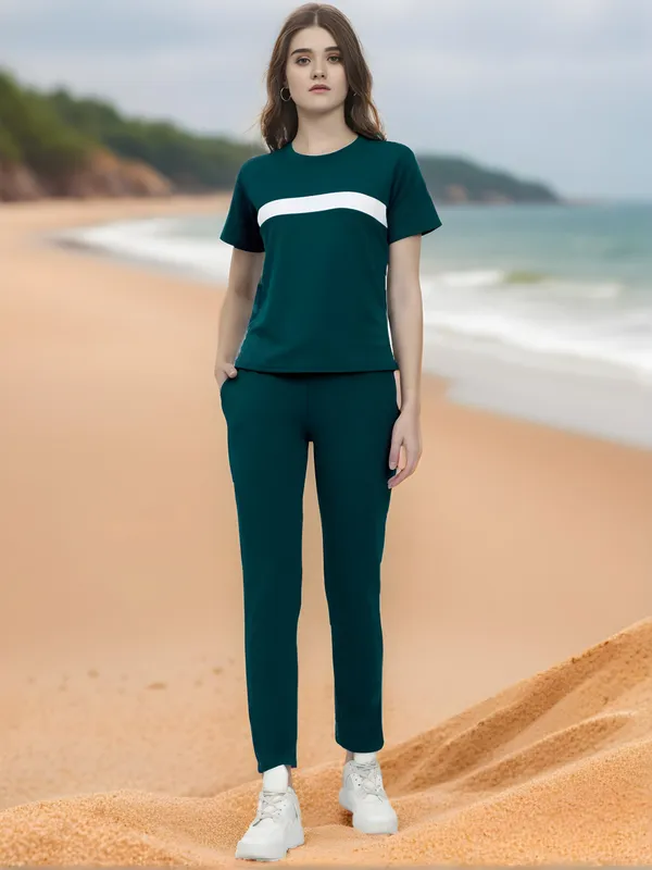Green_&_White_Cotton_Blend_Solid_Regular_Track_Suit_For_Women