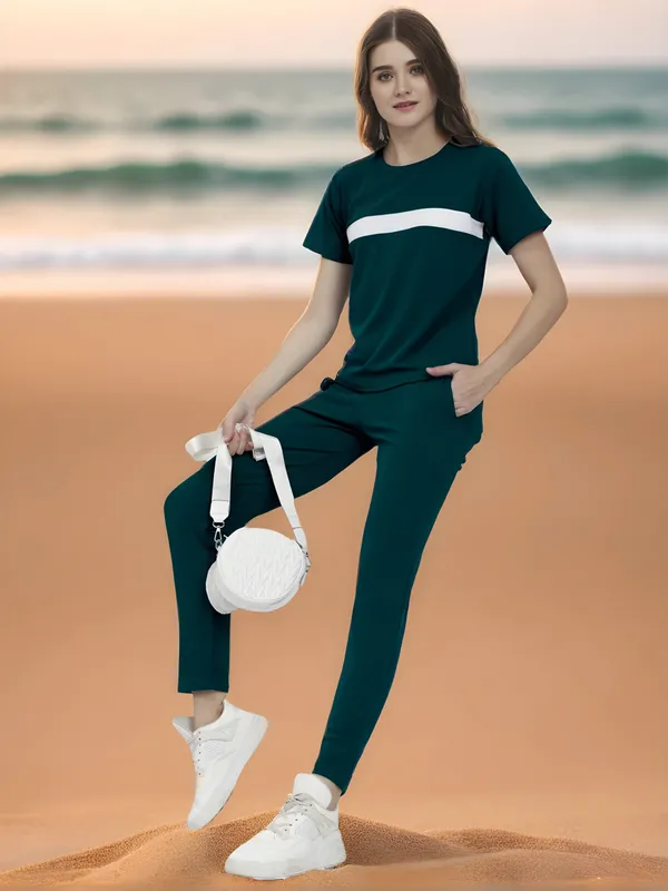 Green_&_White_Cotton_Blend_Solid_Regular_Track_Suit_For_Women