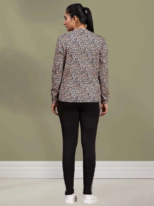 MF_WITH_SQUARE_Women’s_Leopard_Print_Tracksuit_Set_with_Pockets_|_Full_Sleeve_Printed_Top_&_Black_Track_Pants_with_Printed_Side_Stripe_|_Stylish_Sportswear_Co-Ord_Set_for_Gym,_Jogging,_Yoga_&_Casual_Wear