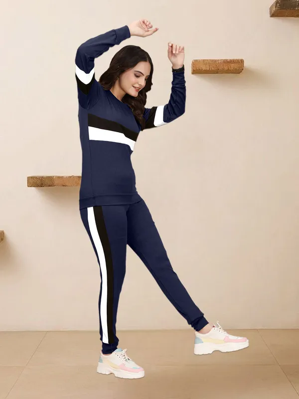 Round_Neck_Women_Tracksuit_Set_|_Running_Gymwear_for_Women_&_Girls_|_Sportswear_Suit_for_Fitness,_Yoga,_Jogging,_Activewear_&_Casual_Wear