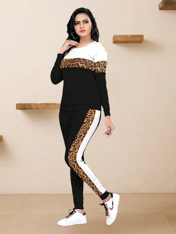 Women_Stylish_Printed_Full_Sleeve_Top_&_Track_Pant_Set