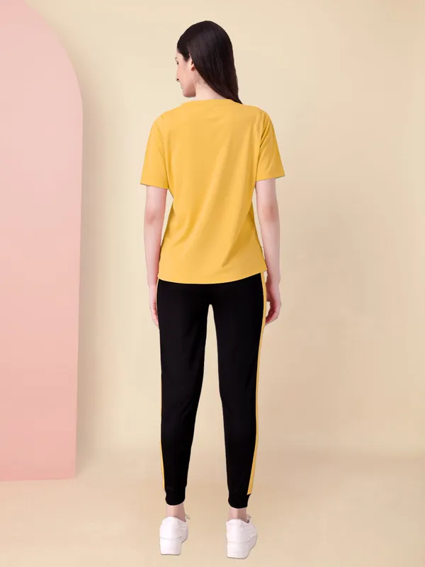 Women'_Yellow_Striped_Summer_Track_Suits_/_Activewear_/_Yogawear_/_Gymwea_/_winterwear_/_track_suit_for_women_summer_/_new_track_suit_/_track_suit_girls_/_track_suit_tranding_/_tracksuit_/_track_pant_.