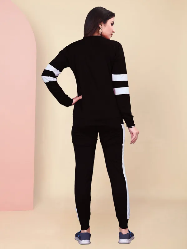Women's_Active_Wear_Stretchable_Tracksuit_|_Yoga_Wear_Suit_Set_|_Casual_Wear_Tracksuit___BLACK