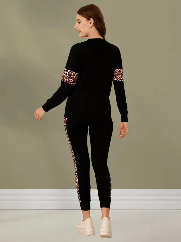 Women’s_Black_Printed_Tracksuit_Set_|_Full_Sleeve_Round_Neck_Top_&_Tapered_Track_Pants_with_Leopard_Print_Side_Stripes_|_Stylish_Sportswear_Co-Ord_Set_for_Gym,_Yoga,_Running_&_Casual_Wear